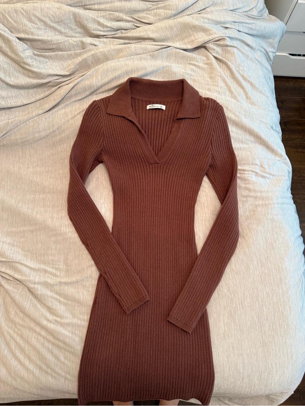 Hollister Ribbed Long-Sleeve Collared Bodycon Dress - Brown